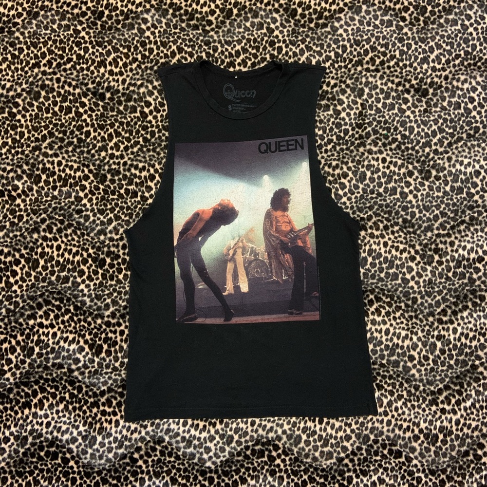 👑QUEEN band muscle tee👑